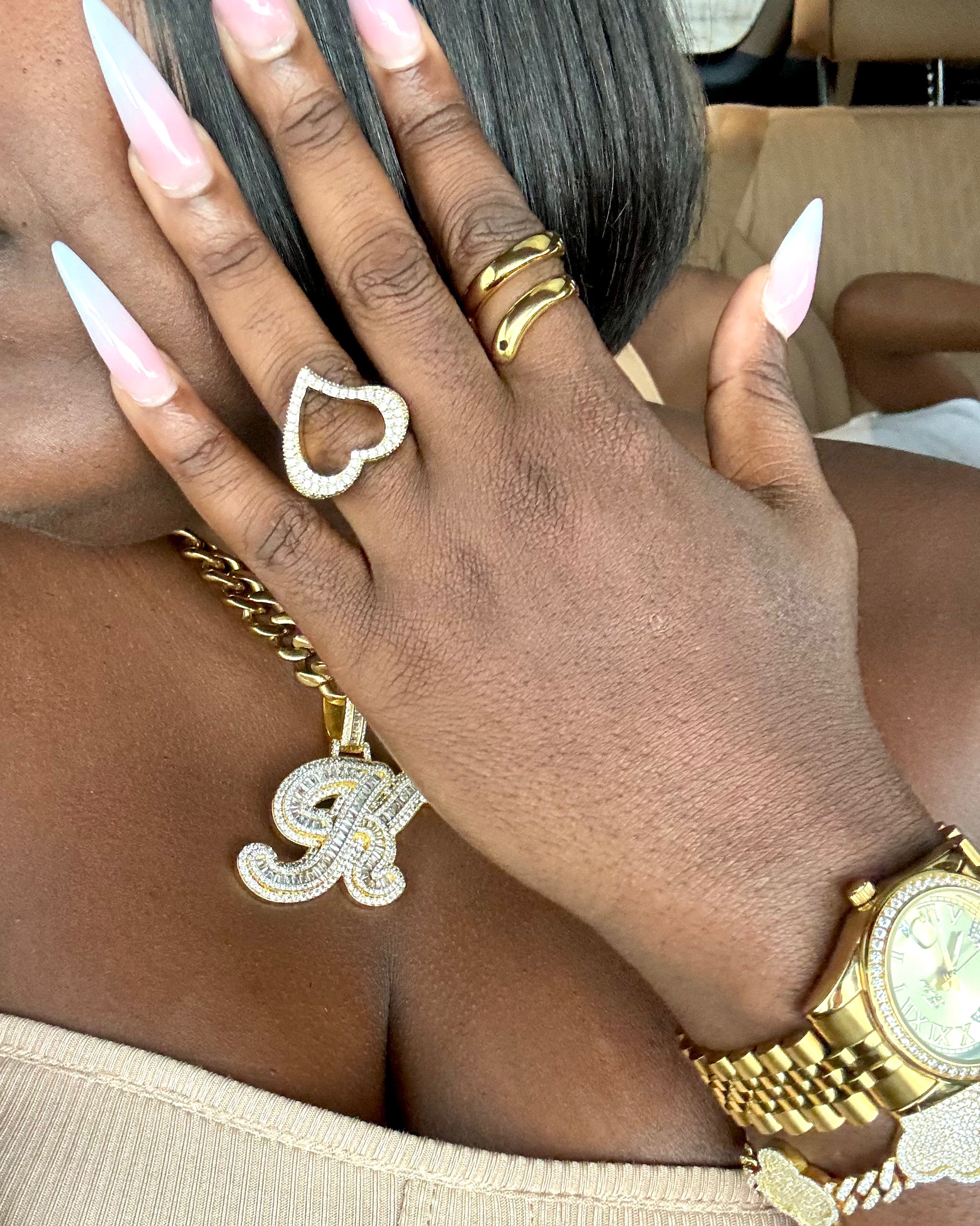 Anillo de corazón abierto de su amor