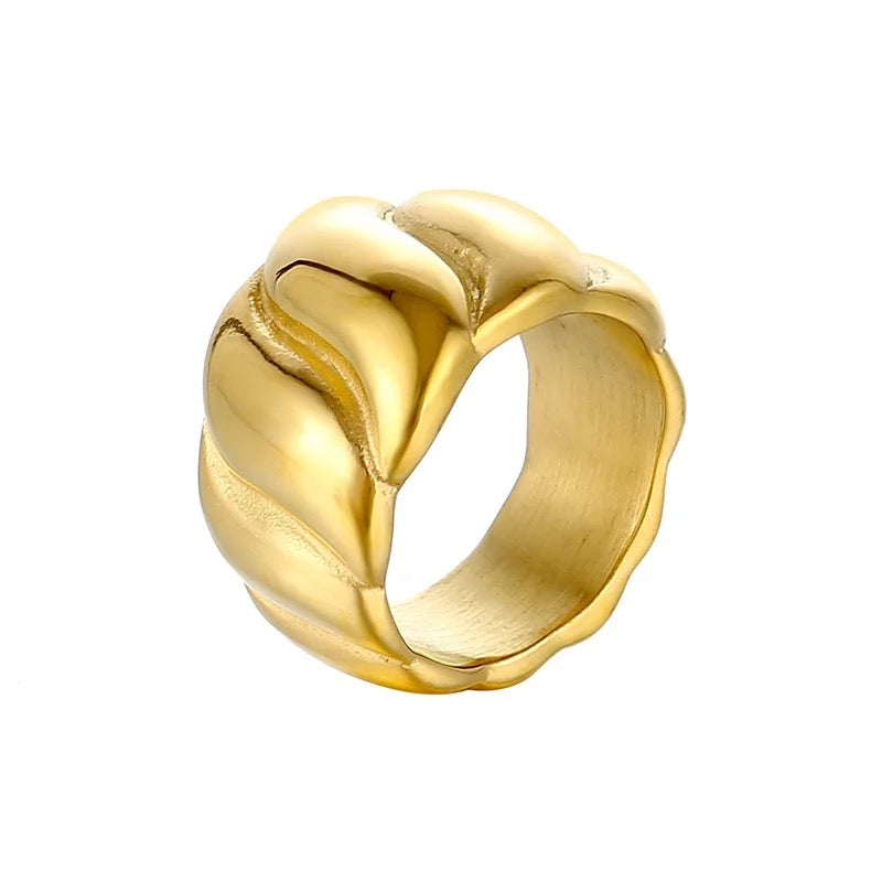 Golden Wave Ring