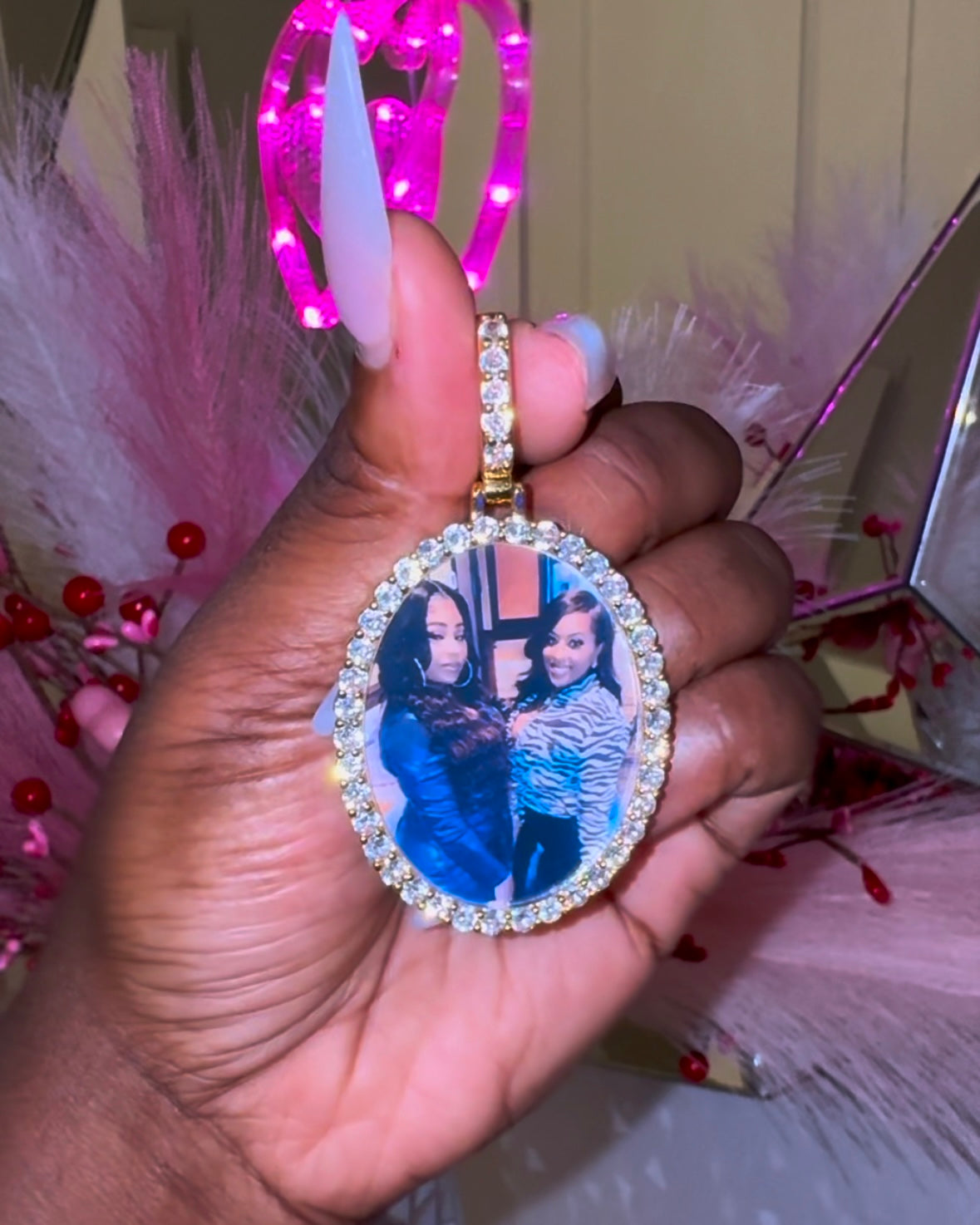 The Oval Photo Pendant